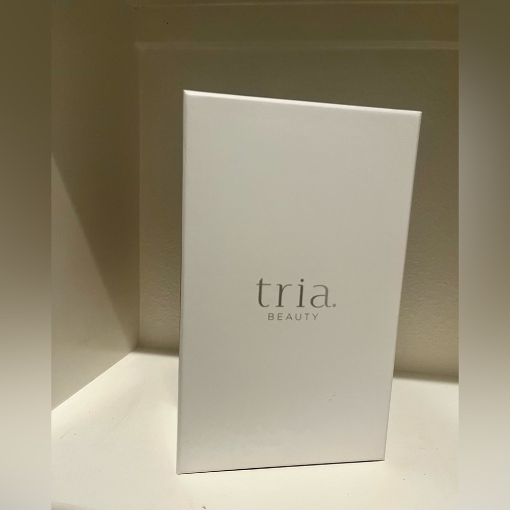 NIB Tria Age Defying Laser - Picture 4 of 5